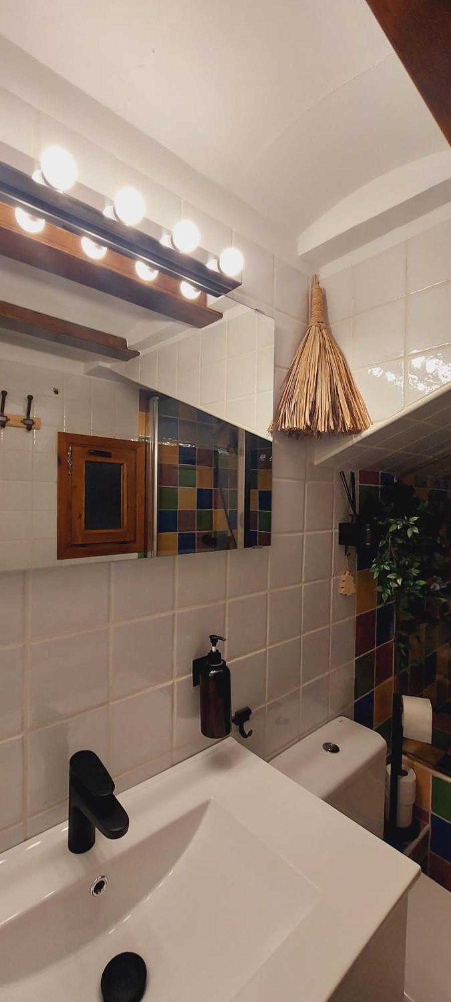 Lo Attic Apartment