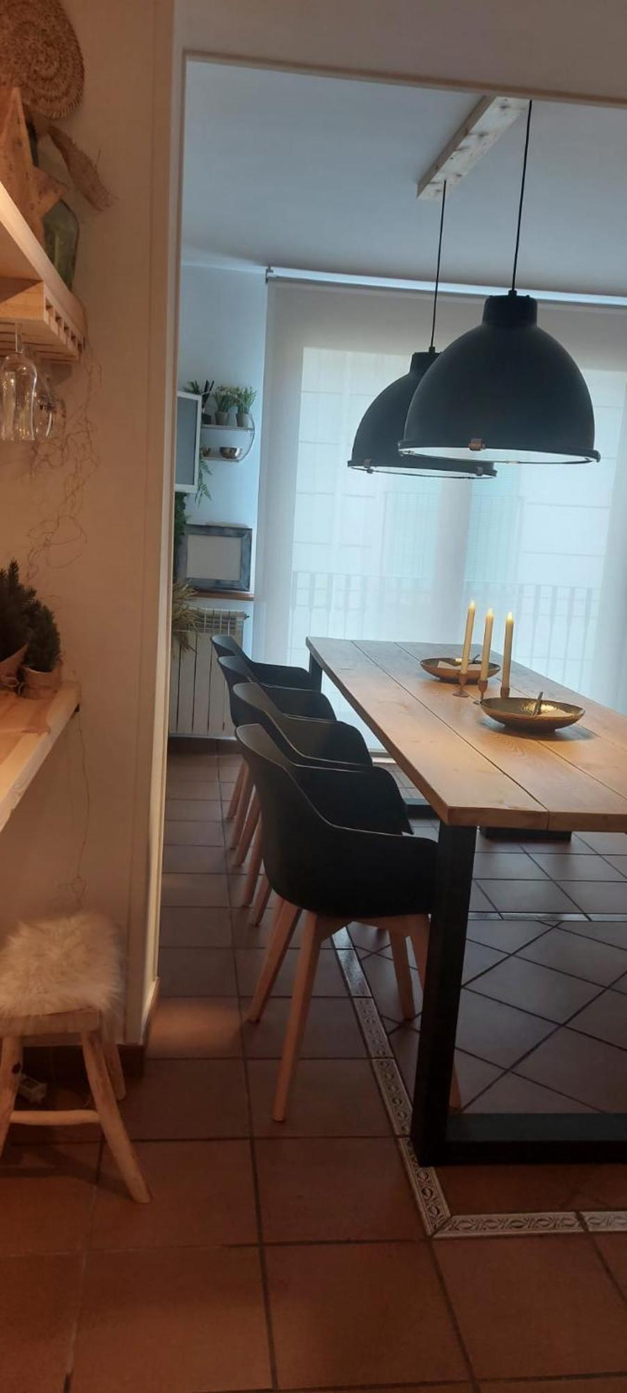 Apartment Lo Attic Sort