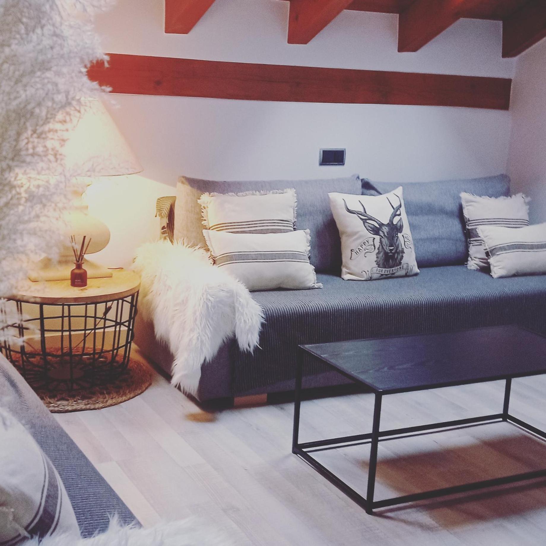 Apartment Lo Attic
