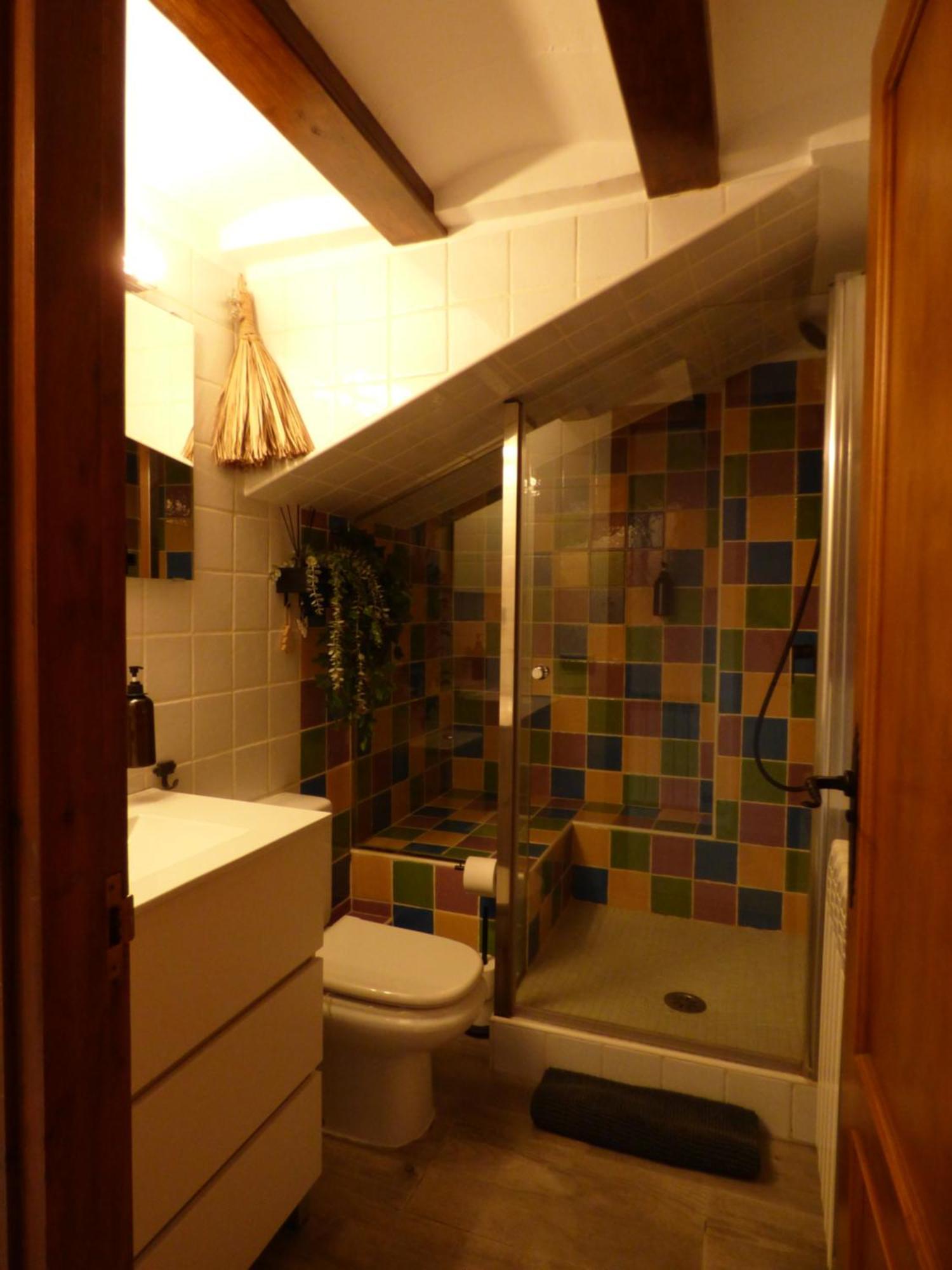 Lo Attic
